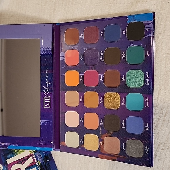 Uptown Girl Eyeshadow Palette - Picture 2 of 4